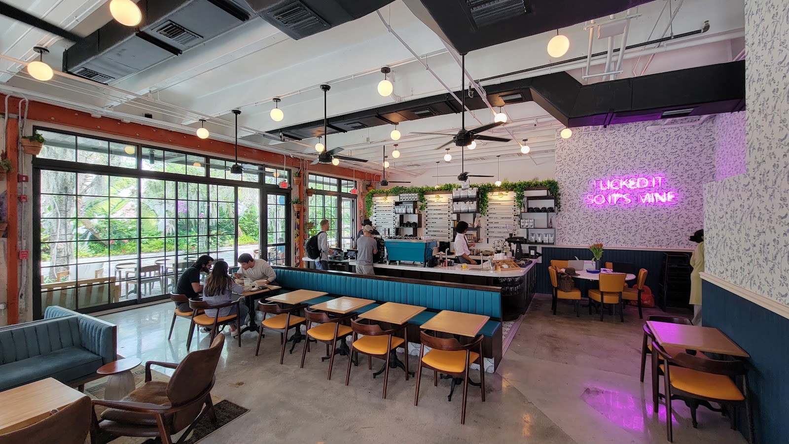 Novela Cafe Social, a modern work friendly cafe in Wynwood Miami